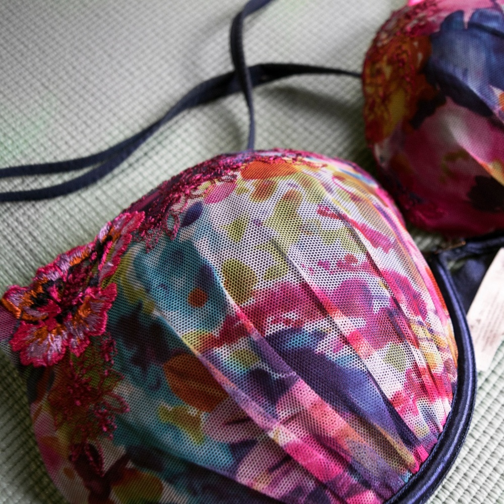 Victorias Secret Flower Design Lingerie